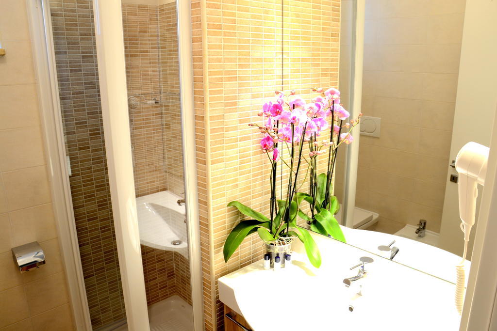 Porto Di Claudio Hotel Fiumicino Room photo